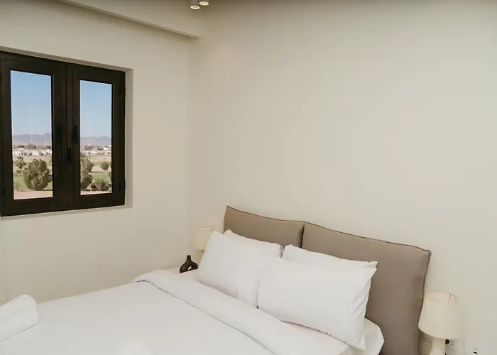 1 Bedroom Ancient Sands